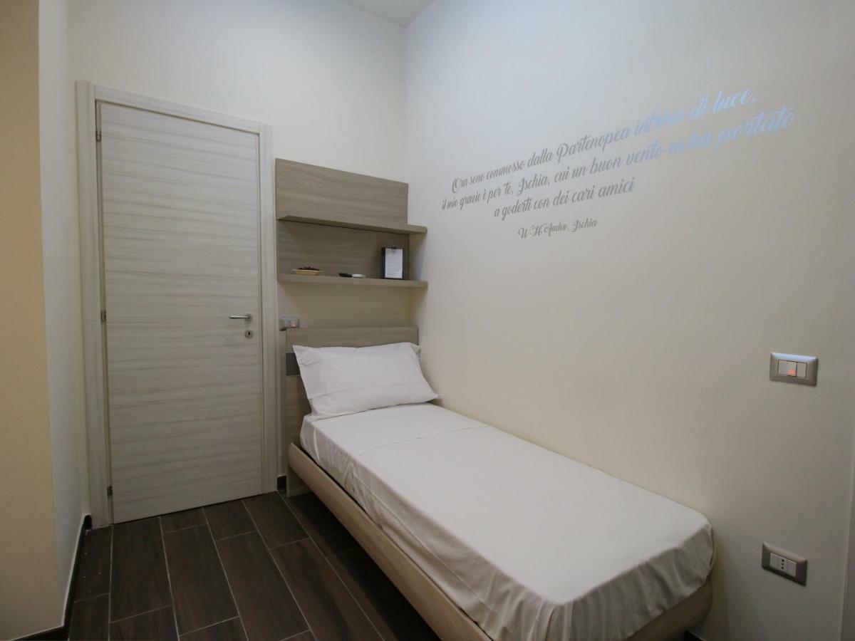 B&B Pisadog Naples Extérieur photo