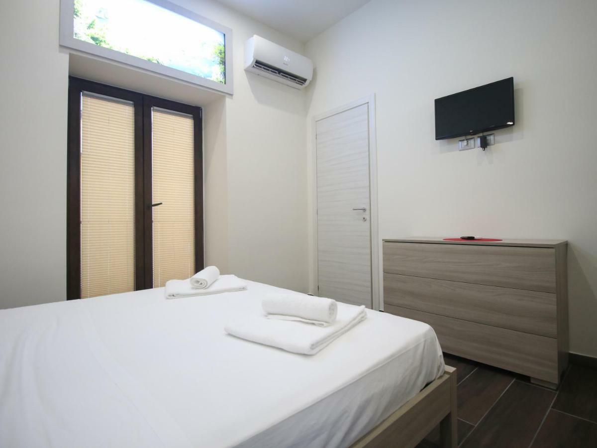 B&B Pisadog Naples Extérieur photo
